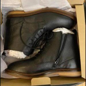 ZARA- BOY'S LEATHER DRESS BOOTIE- NEW